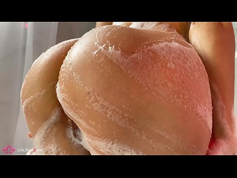 ❤️ Donkerkop masturbeer poes met vibrator tot intense orgasme in stort ❤ Porno op af.myinvest.top